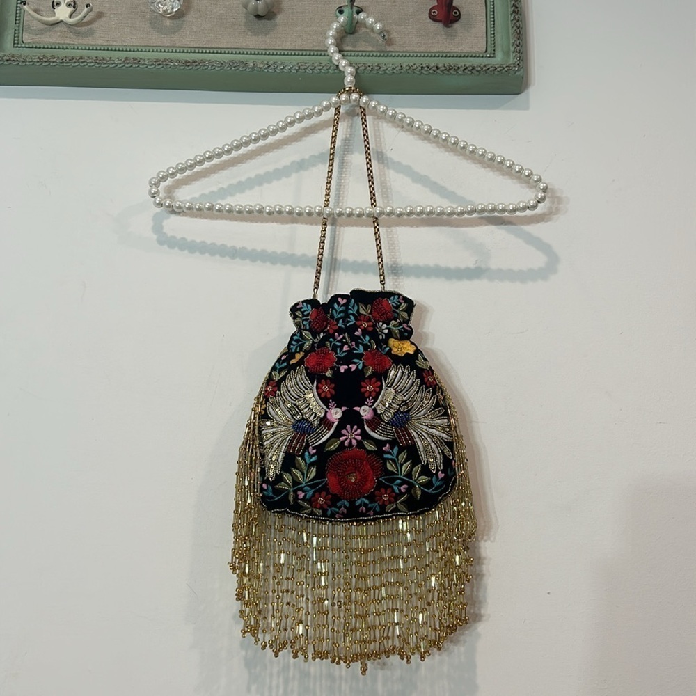 RAMLA Traditional velvet embroidered beaded floral bird wedding bag handcrafted - Picture 7 of 10